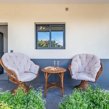 Apartment Larano